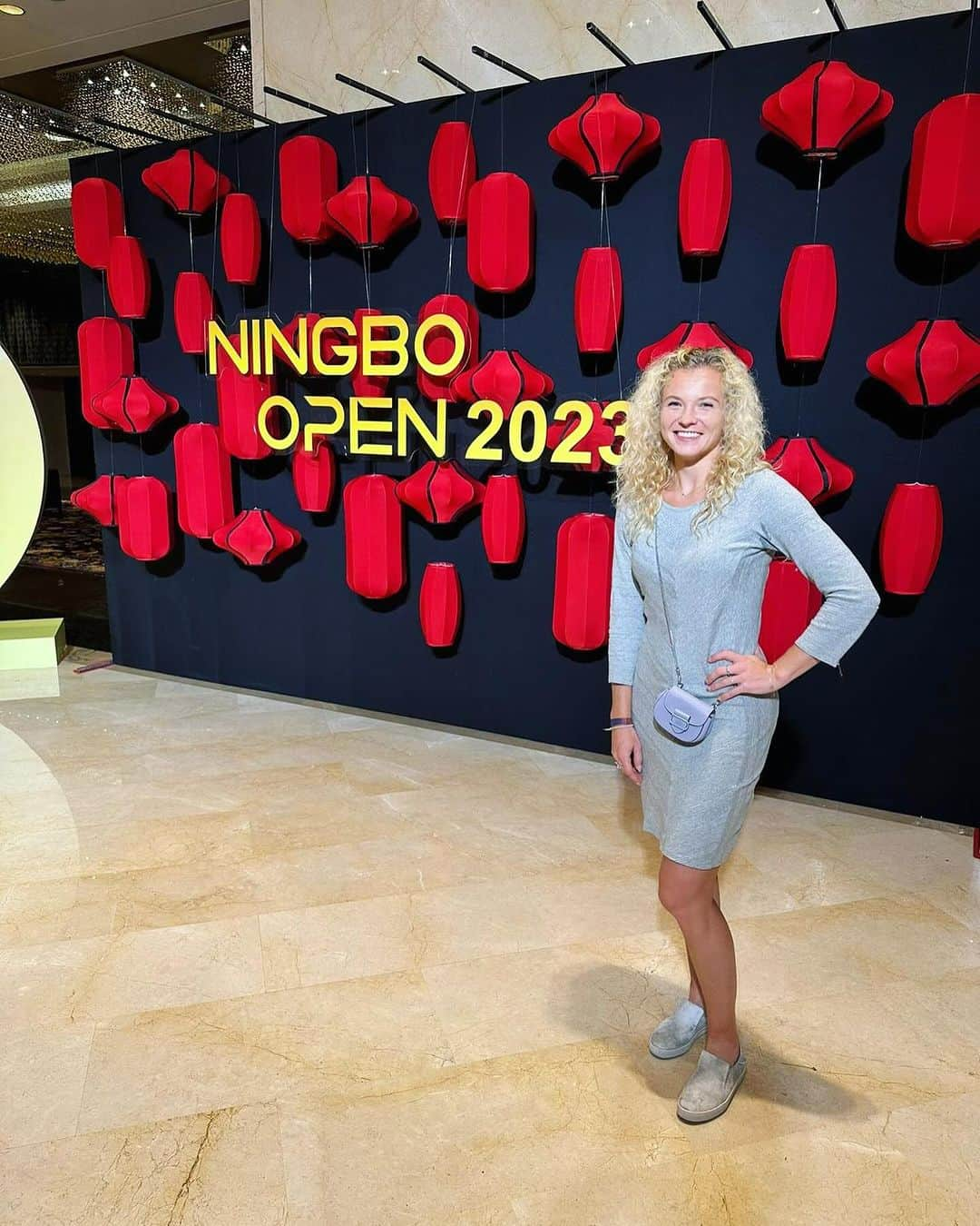 カテリナ・シニアコバのインスタグラム：「Hey everyone 👋🏻 from Ningbo」