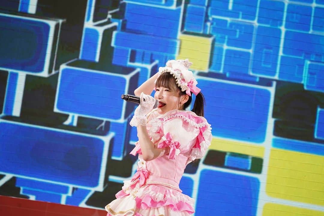 もえのあずきさんのインスタグラム写真 - (もえのあずきInstagram)「ベトナムライブ🇻🇳 #もえあず#アイドル衣装 #japantrendfestival #ベトナム旅行 #ピンク衣装#tifasiatour」9月24日 23時00分 - moeazukitty