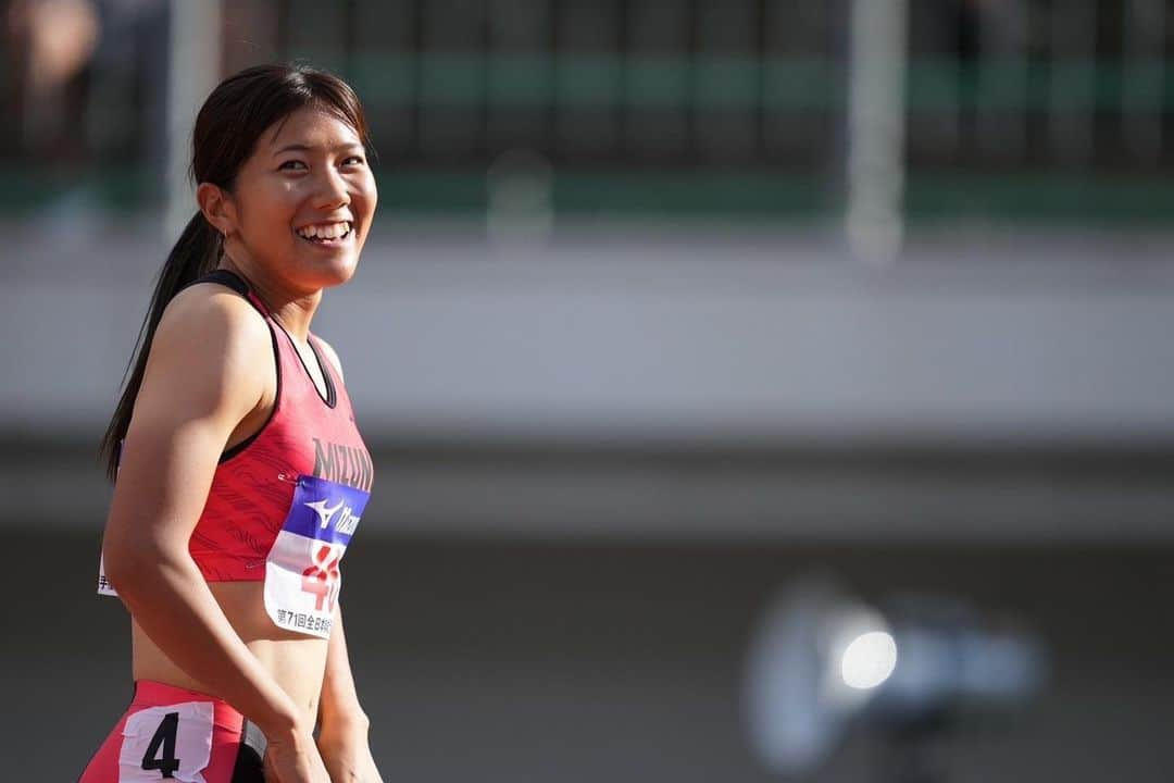 児玉芽生さんのインスタグラム写真 - (児玉芽生Instagram)「全日本実業団 100m優勝・200m3位  5月から痛みが続き試合に出場できていませんでしたが、 沢山の方のサポートがあり、 レースに戻ってくることが出来ました！ 今大会よりも良い走りができるよう 残り1試合も頑張ります✊🏻📣 ̖́-‬  ©︎Agence SHOT   #mizuno  #全日本実業団」9月24日 22時53分 - mei.k0608