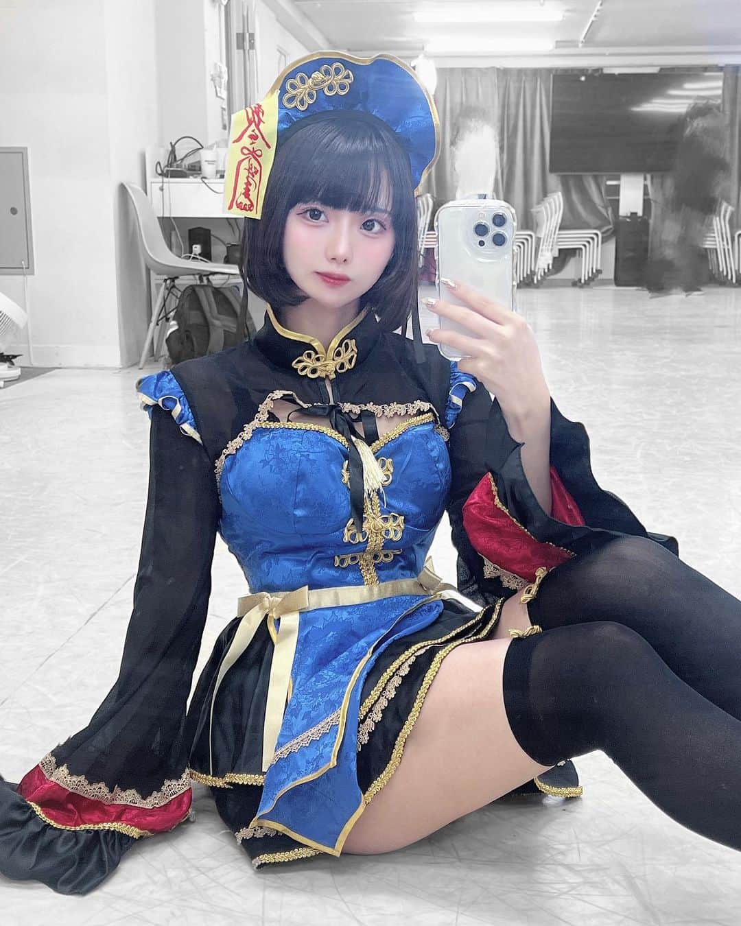 のインスタグラム：「💙  #キョンシー #キョンシーコスプレ #キョンシーコス #黒髪ボブ #ハロウィンコスプレ #japanesecosplayer」