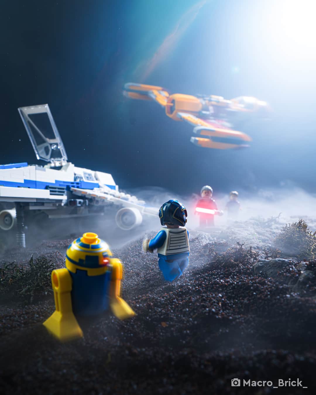 LEGOさんのインスタグラム写真 - (LEGOInstagram)「You know it’s a proper starship chase when they fly all the way from Ahsoka’s galaxy to the LEGO universe…  📸: @Macro_Brick_ and @supa_dupa_troopa from @Brickcentral  #LEGO #AFOL #ToyPhotography #StarWars #Ahsoka」9月24日 23時01分 - lego