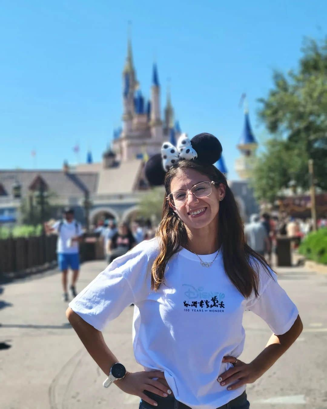 アイリーン・シラグサさんのインスタグラム写真 - (アイリーン・シラグサInstagram)「The most magical place on Earth🫶❤️  Grazie Disneyworld e grazie a tutti quelli che mi hanno aiutato a realizzare questo sogno 🙏  La nostra missione continua...stay tuned!  #lavelocistacongliocchiali  #orlando #holydays #disneyworld #epcot #hollywoodstudios #magickingdom」9月24日 23時14分 - irenesiragusa