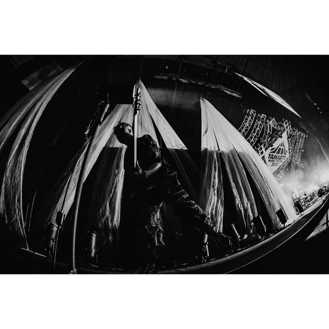 侑威地さんのインスタグラム写真 - (侑威地Instagram)「山人音楽祭2023@日本トーターグリーンドーム前橋  photo by @kawado_photo  #rottengraffty #山人音楽祭2023」9月24日 14時17分 - yuichi_rotten