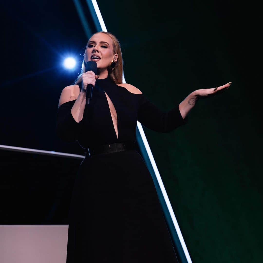 アデルさんのインスタグラム写真 - (アデルInstagram)「Weekend 28」9月24日 14時25分 - adele