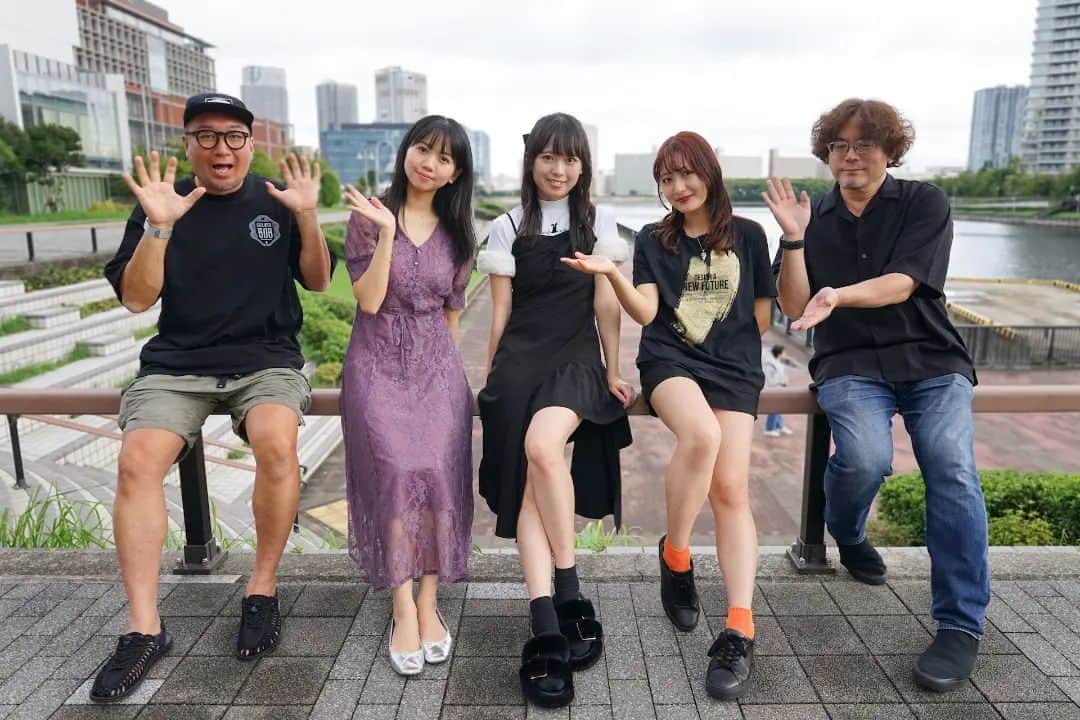 のインスタグラム：「昨日の「みケらじ！」ありがとうございました！ゲストはANDYさん！マリサポだしDJ海潤さんと会って欲しいわw差し入れとイヤフォン感謝です✊️  玲奈の音楽みっけ隊(コーナー)で歌ったのはカバー2曲とオリジナル1曲👩‍🎤 Bon Jovi 「It's My Life」 Hot milk 「BREATHING UNDERWATER」 森木玲奈「走馬灯」  アーカイブYouTubeにあるから見てねー✌️  #radio #レインボータウンFM #musicianlife」