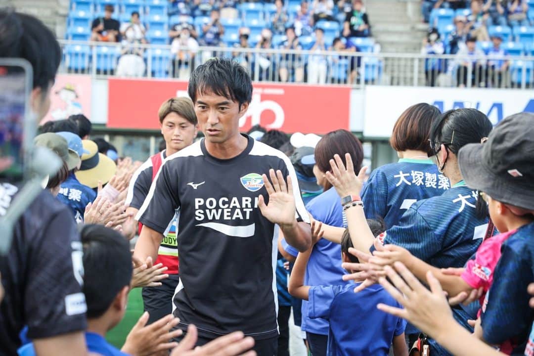 徳島ヴォルティスのインスタグラム：「【9/24(日)16:00 大宮戦】 ピッチ内アップ🔥 まもなくKICK OFF  #徳島ヴォルティス #vortis #Jリーグ #football」