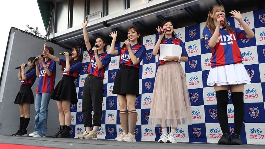 倉田瑠夏さんのインスタグラム写真 - (倉田瑠夏Instagram)「💙❤️  #fctokyo #fc東京 #アイドロング!!! #アイドリング !!! #わーすた #味の素スタジアム #味スタ #ドロンパ #東京ドロンパ #お誕生日 #birthday #fc東京25周年 #おめでとうございます #🎂 #🎊 #ハーフタイム #応援 #サマーライオン #チャント #応援歌 #サッカー #ユニフォーム #ユニフォーム女子 #思い出」9月24日 15時47分 - ruka.kurata