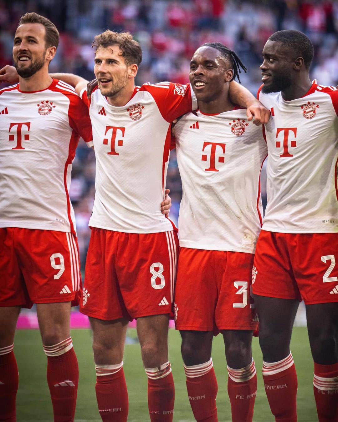 のインスタグラム：「#FCBBOC 📸  🗣️ @svenulreichoffiziell: "Of course, it's always great to keep a clean sheet. We implemented our game plan from the start. We barely let up and created good goalscoring chances."  #MiaSanMia #FCBayern」