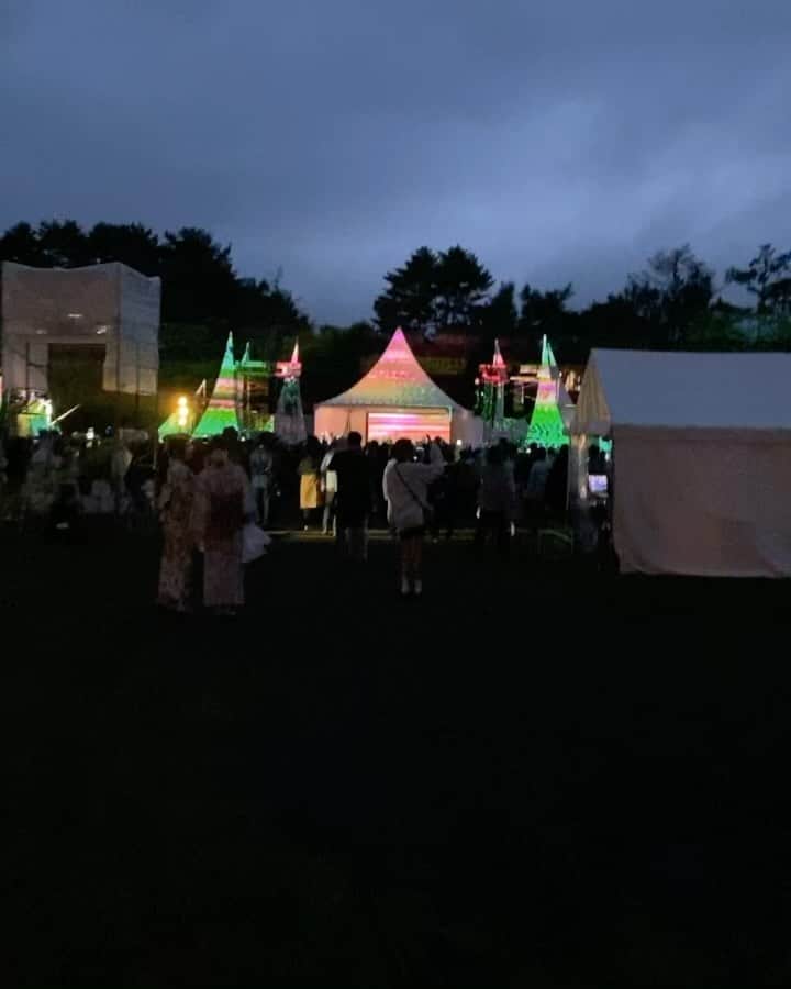 小水彩のインスタグラム：「Capsule Festival  Mt.Fuji🗻  娘さんフェスデビューで最初戸惑っていたけど、徐々に本領発揮しておりました❤️」
