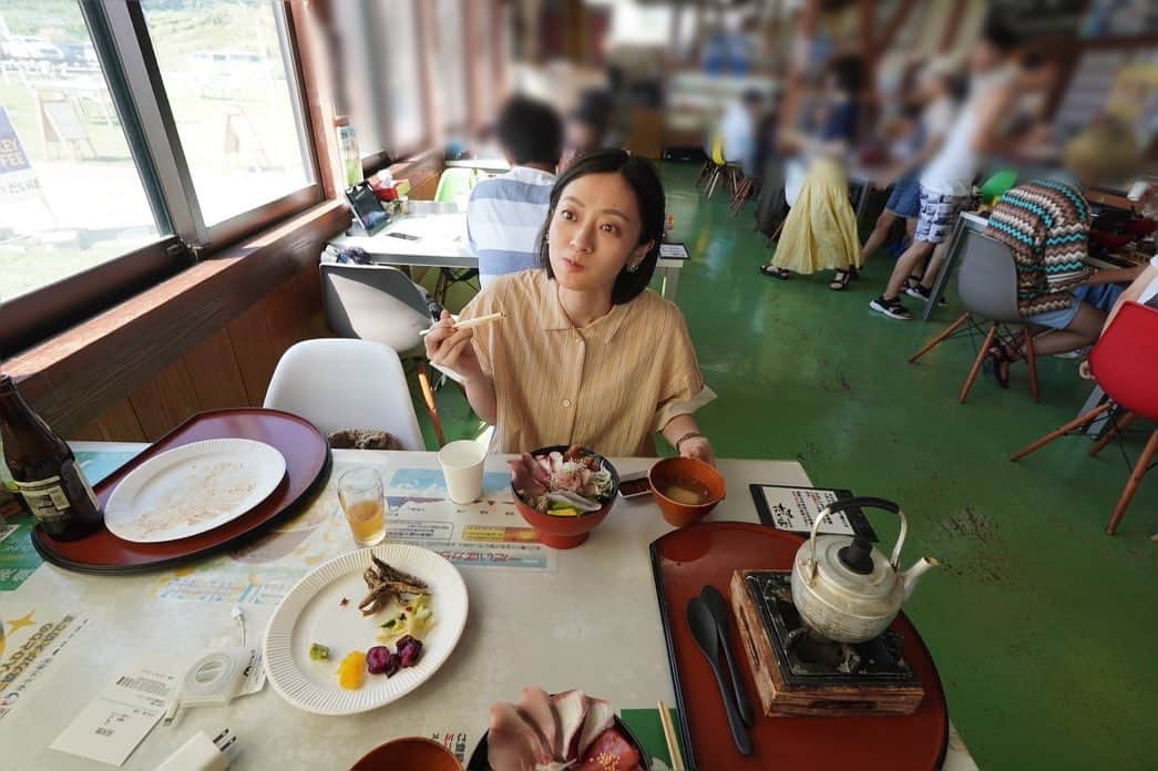 高畠麻奈さんのインスタグラム写真 - (高畠麻奈Instagram)「⛰️☀️🏝️ 思いの外汗だくになって、 ハワイ気分を味わった8月のある日。  ようやく秋めいてきましたね🍂  #夏の思い出#館山 #地獄のぞき#アロハガーデンたてやま」9月24日 16時22分 - mana_724