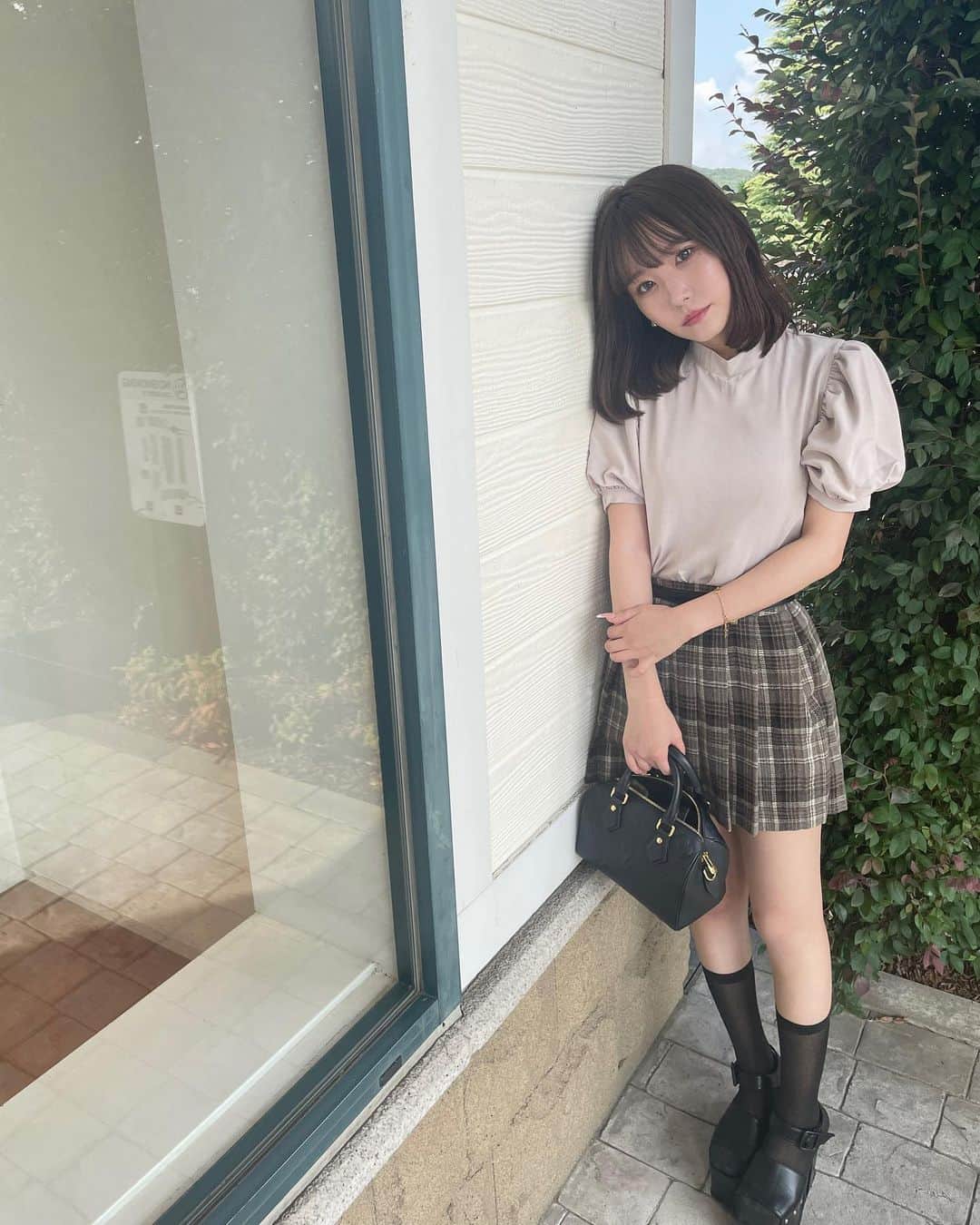七嶋舞さんのインスタグラム写真 - (七嶋舞Instagram)「あちくてダウンしてる私🫠」9月24日 16時41分 - nanashima_mai