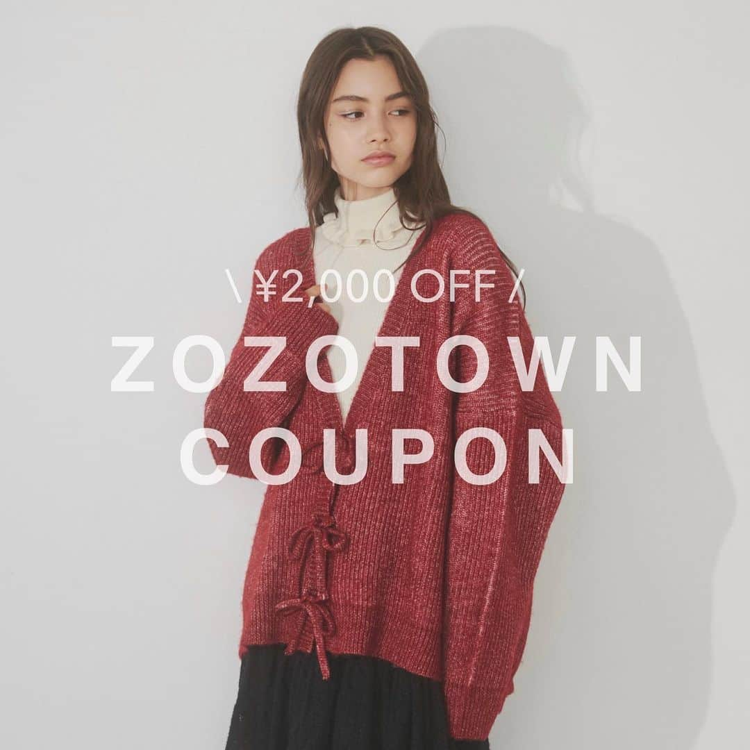 merry jennyさんのインスタグラム写真 - (merry jennyInstagram)「【ZOZOTOWN ¥2,000OFF COUPON】 ㅤㅤㅤㅤㅤㅤㅤㅤㅤㅤㅤㅤㅤ  9/25(mon) 24時間限定 ¥2,000OFF クーポン発行中！ ㅤㅤㅤㅤㅤㅤㅤㅤㅤㅤㅤㅤㅤ 新作・予約itemもおトクに…♡ ㅤㅤㅤㅤㅤㅤㅤㅤㅤㅤㅤㅤㅤ ストーリーから⇨ @merryjenny_instagram  ぜひcheckして下さいね♡ ㅤㅤㅤㅤㅤㅤㅤㅤㅤㅤㅤㅤㅤ ＼本日限定♡／  〇 vネックリボンカーディガン col : pink / blue / red ¥ 11,550 → ¥ 9,550 (tax in)ㅤㅤㅤㅤㅤㅤㅤㅤㅤㅤㅤㅤ    #merryjenny#メリージェニー #2023ss #reflection #spring #ZOZOTOWN #salesalesale」9月24日 17時00分 - merryjenny_instagram