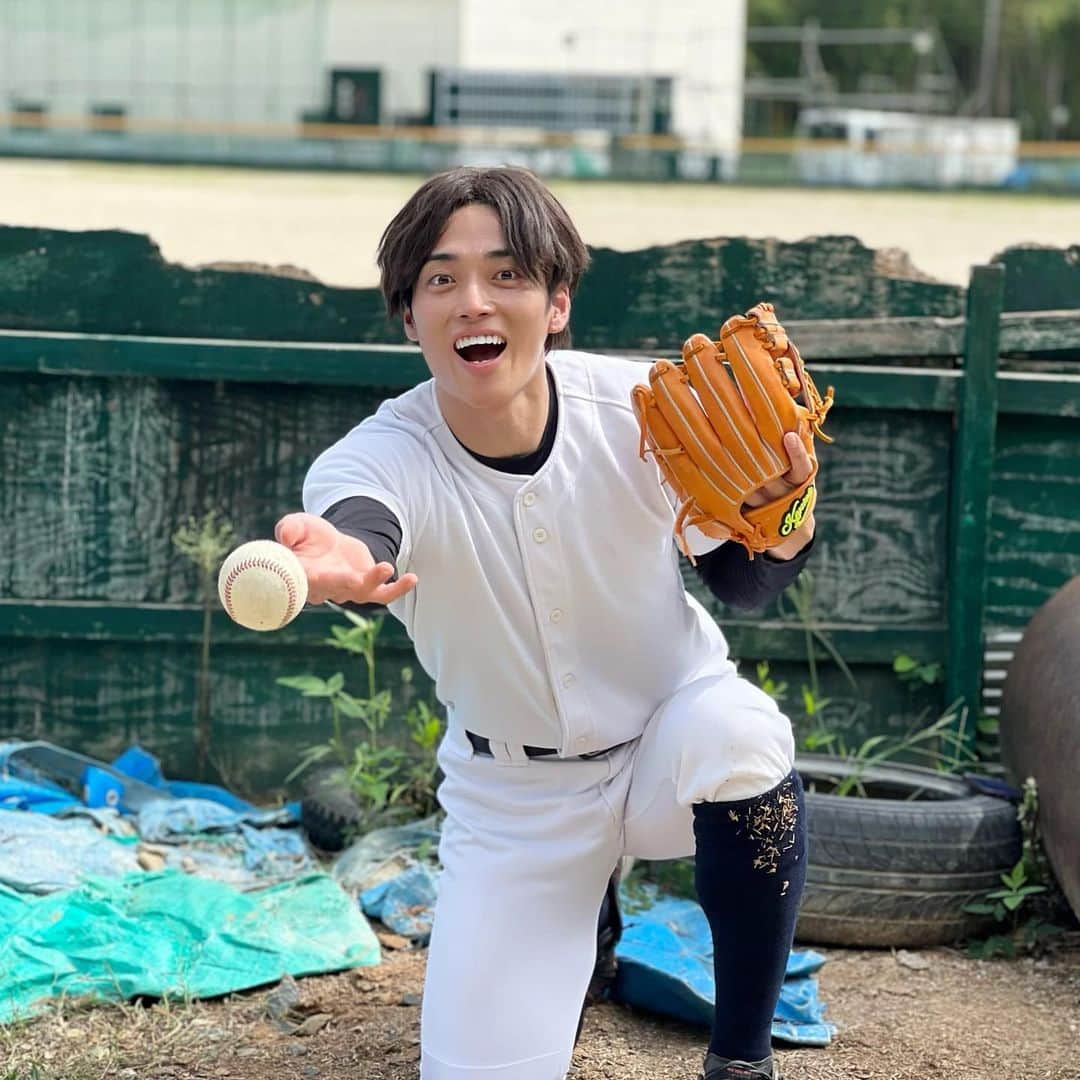 しょーたのインスタグラム：「ヨイショ〜  急上昇1位ありがとうございます！！」
