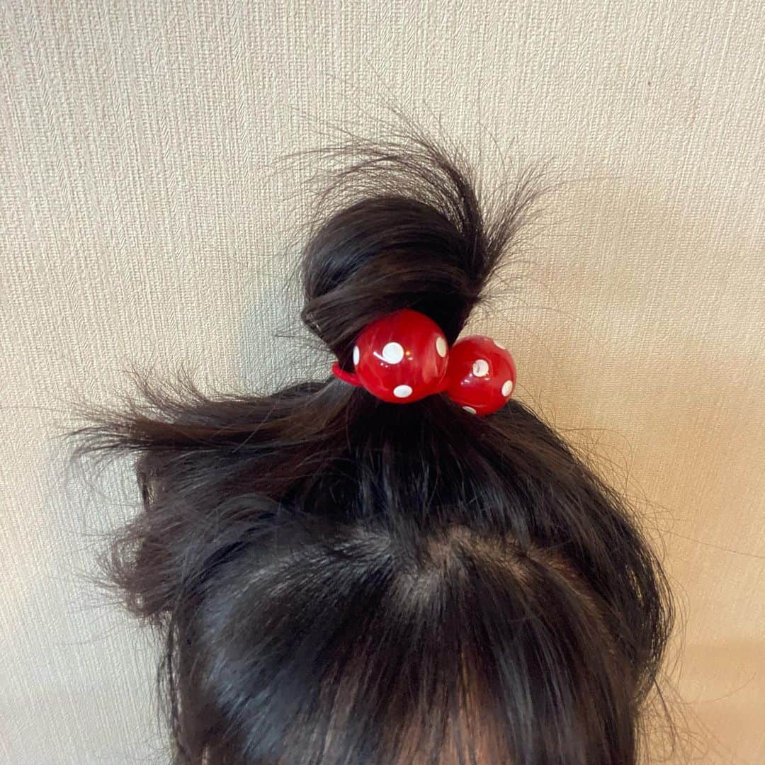 大久保桜子のインスタグラム：「〇〇ちゃん第5話、今夜0:55〜。 是非ご覧ください🍒 #ちょんまげ」