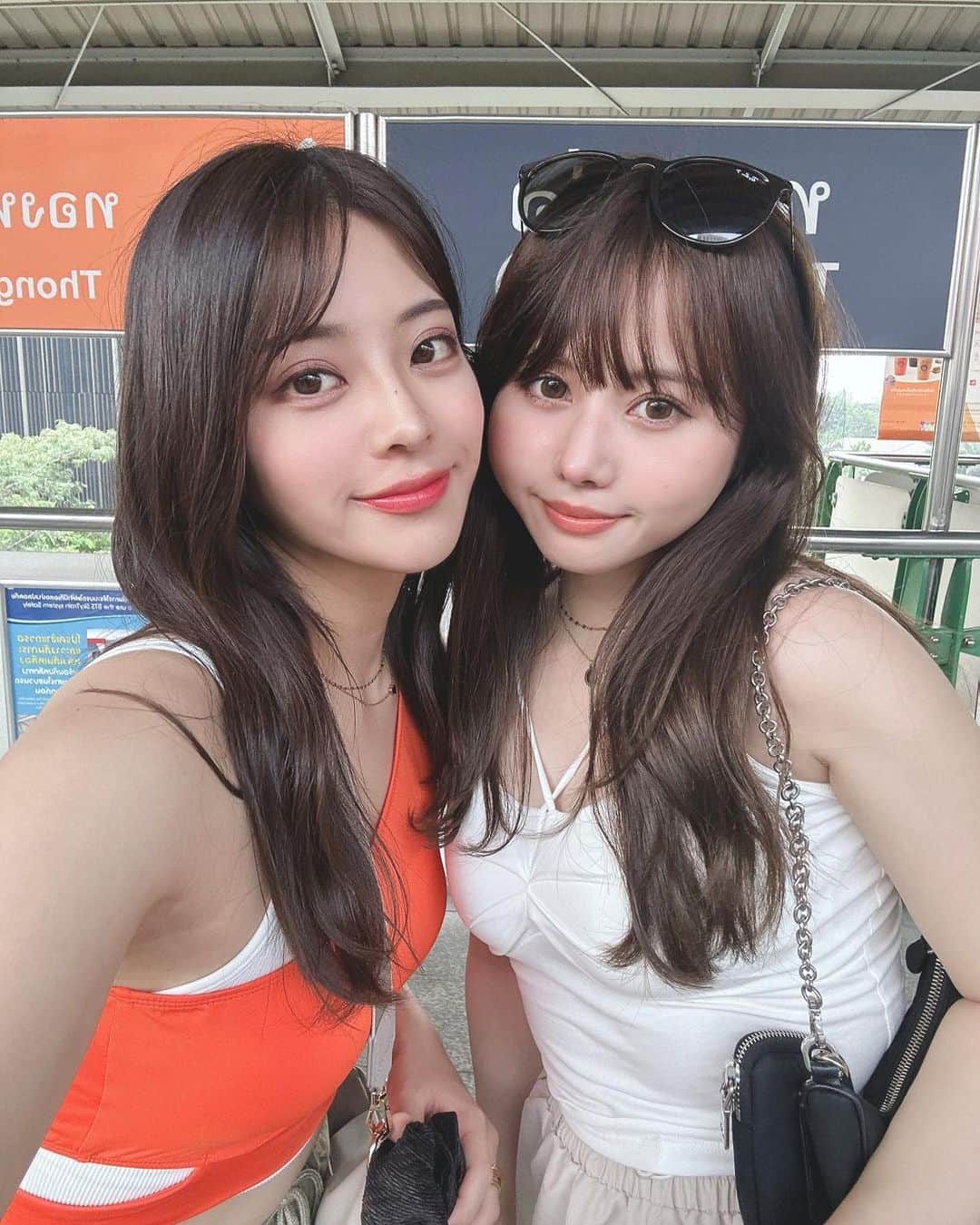 蒼木るいのインスタグラム：「タイ🐘🇹🇭  電車乗るのにチケット買い方分からなくて30分くらい手こずった気がする🤣🤣🥹🥹  #タイ #バンコク #バンコク旅行」