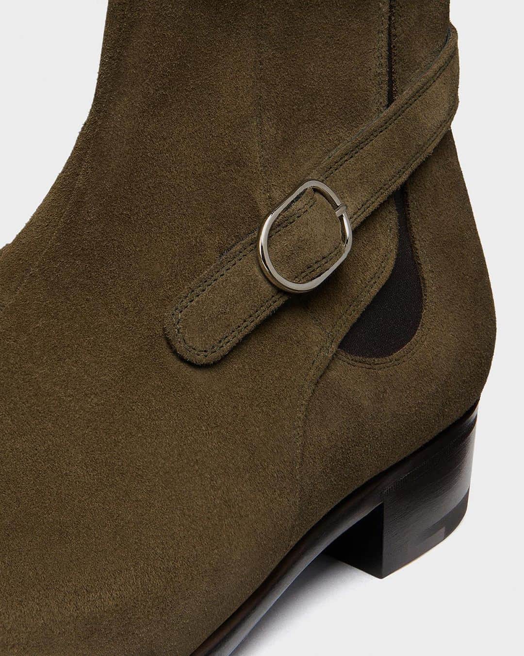 ジョンロブさんのインスタグラム写真 - (ジョンロブInstagram)「Masons, a new take on the Jodhpur boot, easy to slip-on thanks to its concealed elastic band and featuring a reverse strap with the house’s new signature oval buckle.  . #johnlobb」9月24日 17時51分 - johnlobb