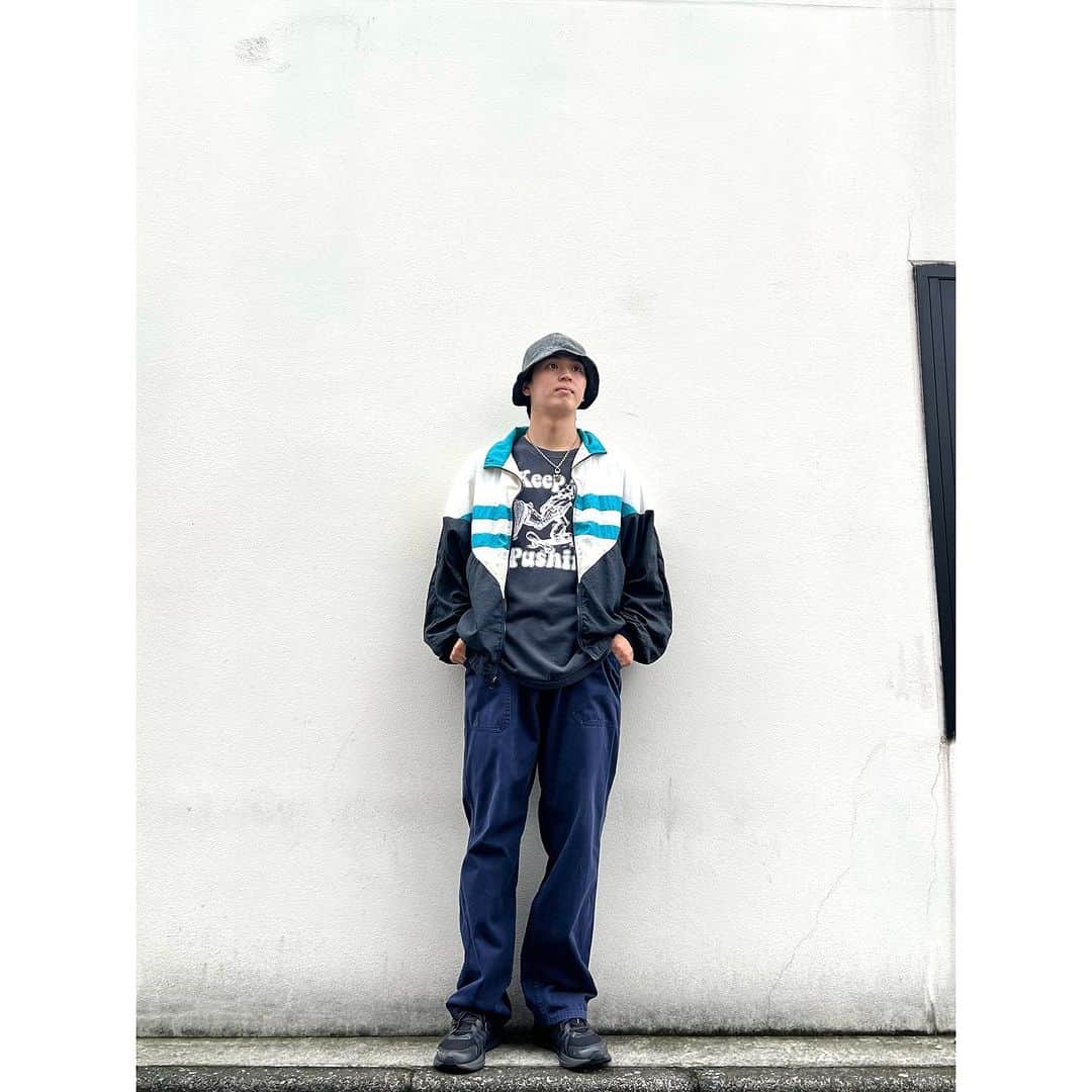 のインスタグラム：「ㅤㅤㅤㅤㅤㅤ  【 men's coordinate 】  ・80s〜90s Dior nylon jacket  ・baker pants  #古着 #古着屋 #東京 #下北 #下北沢 #下北沢古着 #下北沢古着屋 #フラミンゴ下北沢店　#メンズコーデ #軍パン #ディオール #ナイロンジャケット #バケハ #londonfog #nylonjacket #jacket #dior #bakerpants #military #vintage#mens #ladies#fashion#tokyo#shimokitazawa #优质的 #下北泽　#빈티지　#시모키타자와」