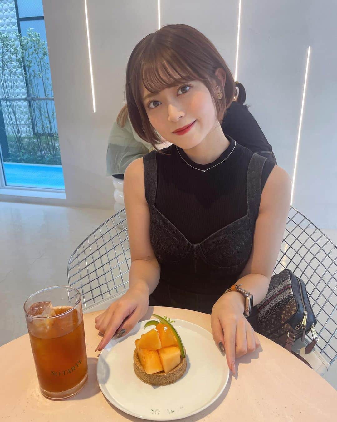 岩花詩乃のインスタグラム：「表参道のおしゃれカフェに行きました🫖  おしゃれカフェに行くことが無いのでソワソワ  #東京#東京グルメ#東京カフェ#表参道#表参道カフェ#表参道グルメ」