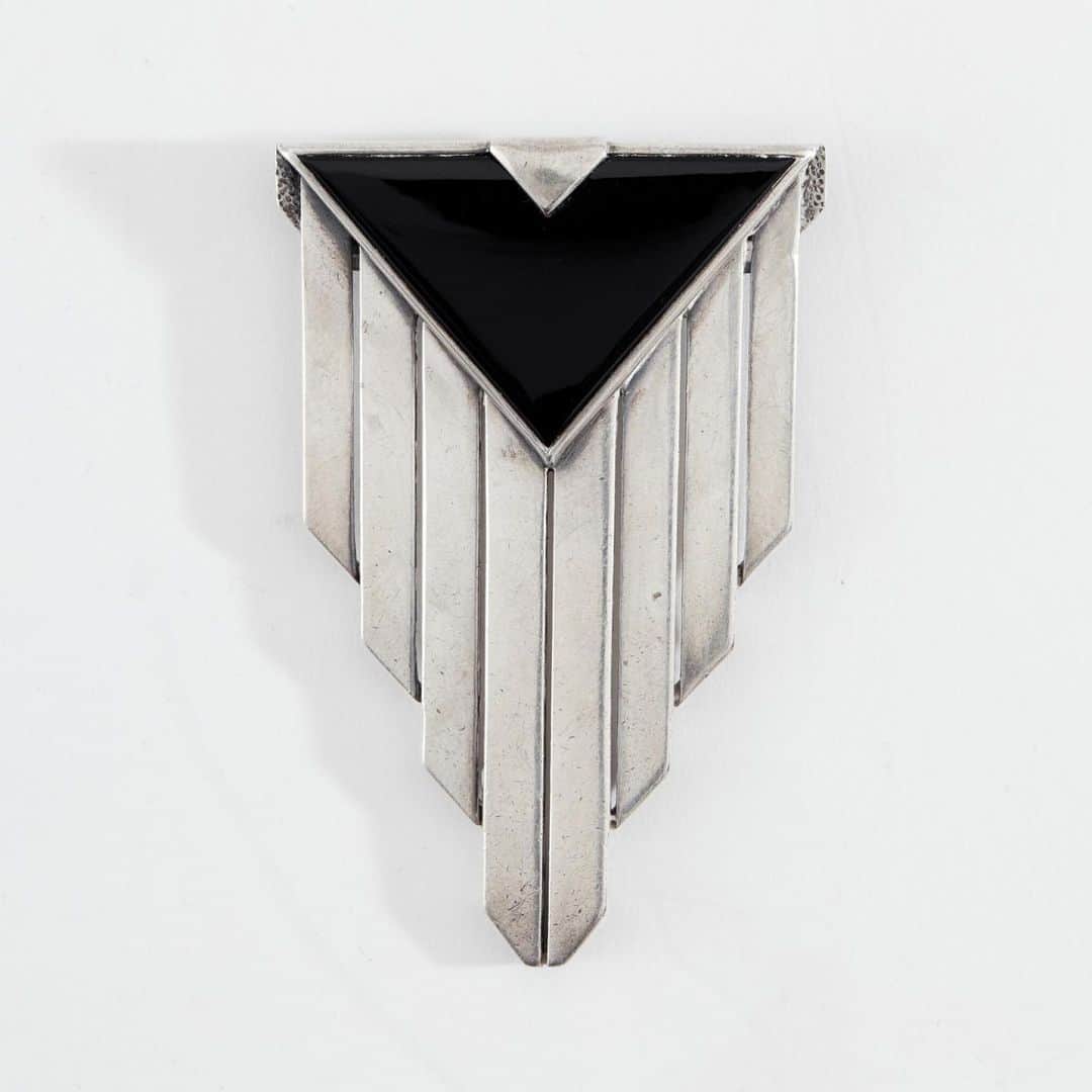 のインスタグラム：「Jean Després; ‘Brooch’, 1929」