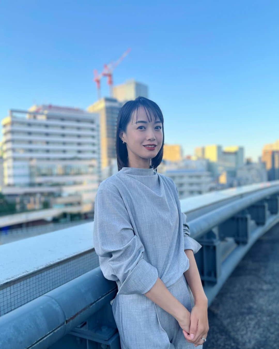 八木麻紗子のインスタグラム：「. 日曜日のスーパーJチャンネル、 ご覧いただきありがとうございました。  オールインワン @milaowen_official  ピアス @ete_official   #スーパーJチャンネル #テレビ朝日 #八木麻紗子  #1週間お疲れ様でした #👨も3年間お疲れ様でした」