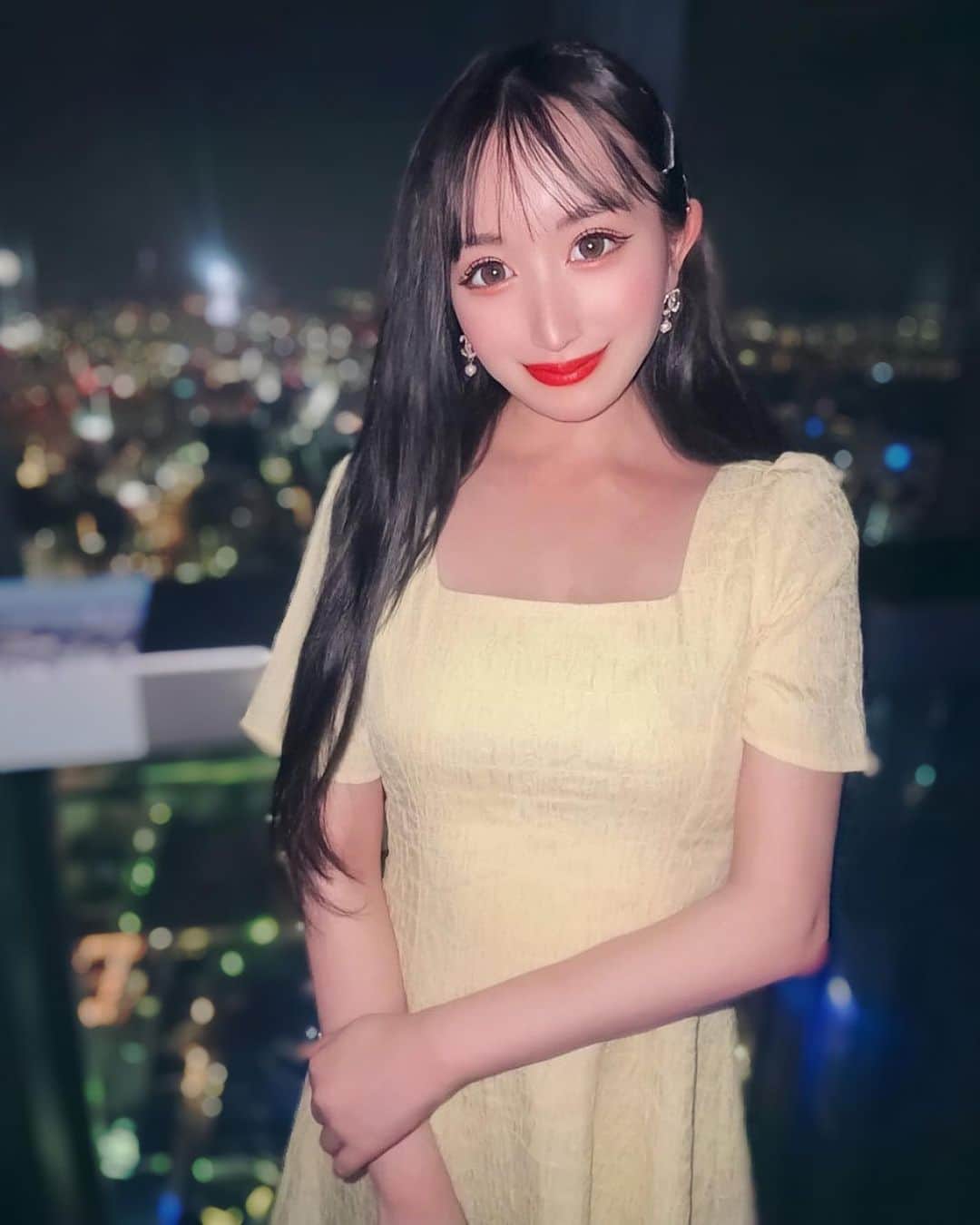 白咲えりかのインスタグラム：「海外いくときジュエリー類を 全部外すんだけど私だけかな💍？  #名古屋 #大阪 #東京 #福岡 #韓国ヘア #投資女子 #水着 #水着女子 #love #hotel  #ミッドランドスクエア #名古屋マリオットアソシアホテル #錦 #六本木 #歌舞伎町 #銀座 #北新地 #大阪 #中洲 #投資家  #20代投資家と繋がりたい #followforfollowback #いいね返し #instagood #instadaily #instagram #fire生活 #イメチェン #bbq #夜景」