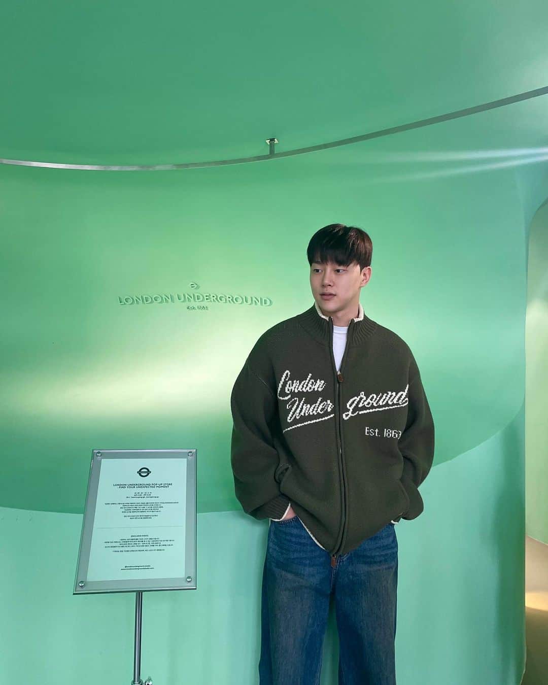クォン・ヒョンビンさんのインスタグラム写真 - (クォン・ヒョンビンInstagram)「💚💚💚」9月24日 18時57分 - komurola