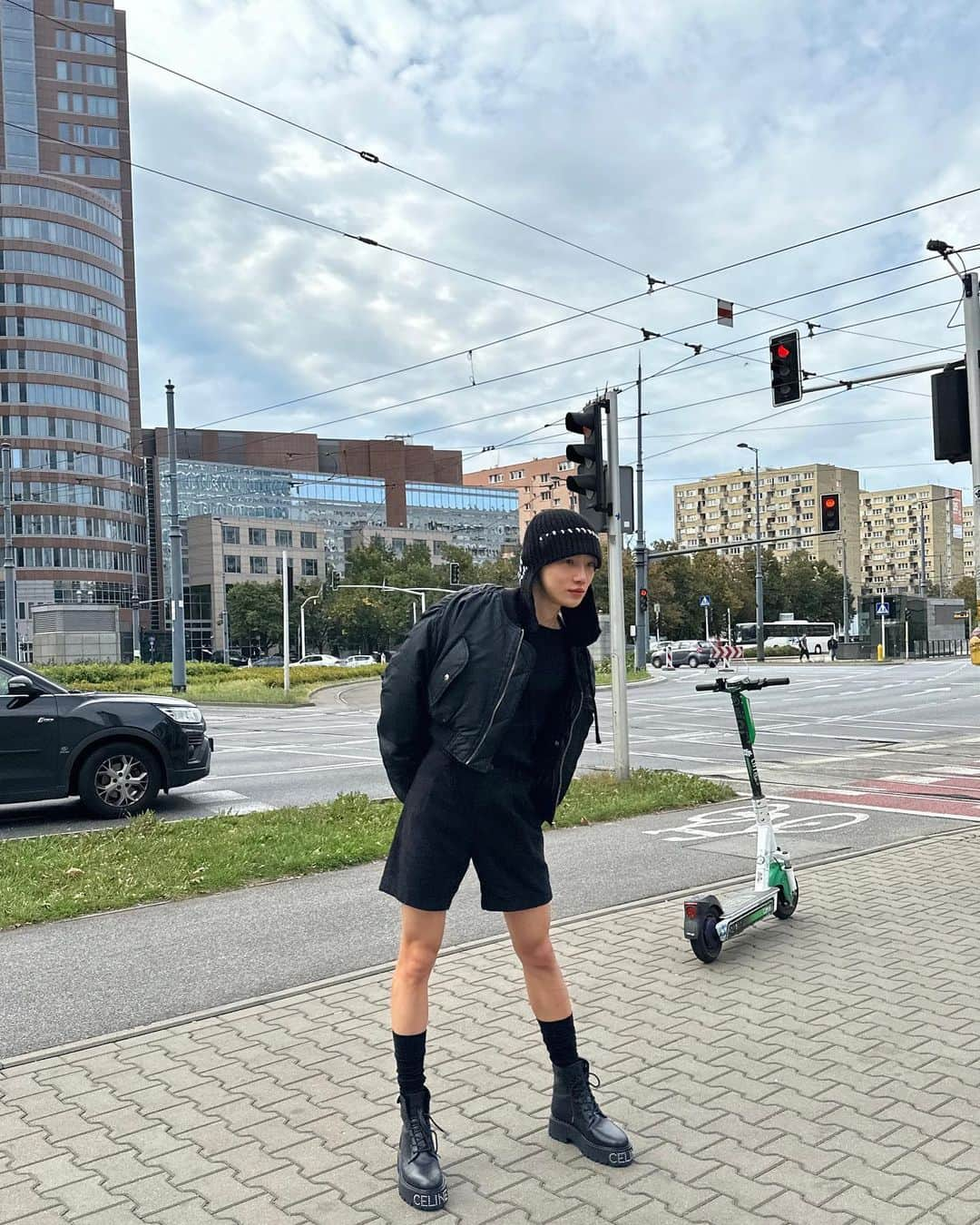 THE BOYZさんのインスタグラム写真 - (THE BOYZInstagram)「Thanks Poland🖤 #NewShot」9月24日 19時11分 - official_theboyz