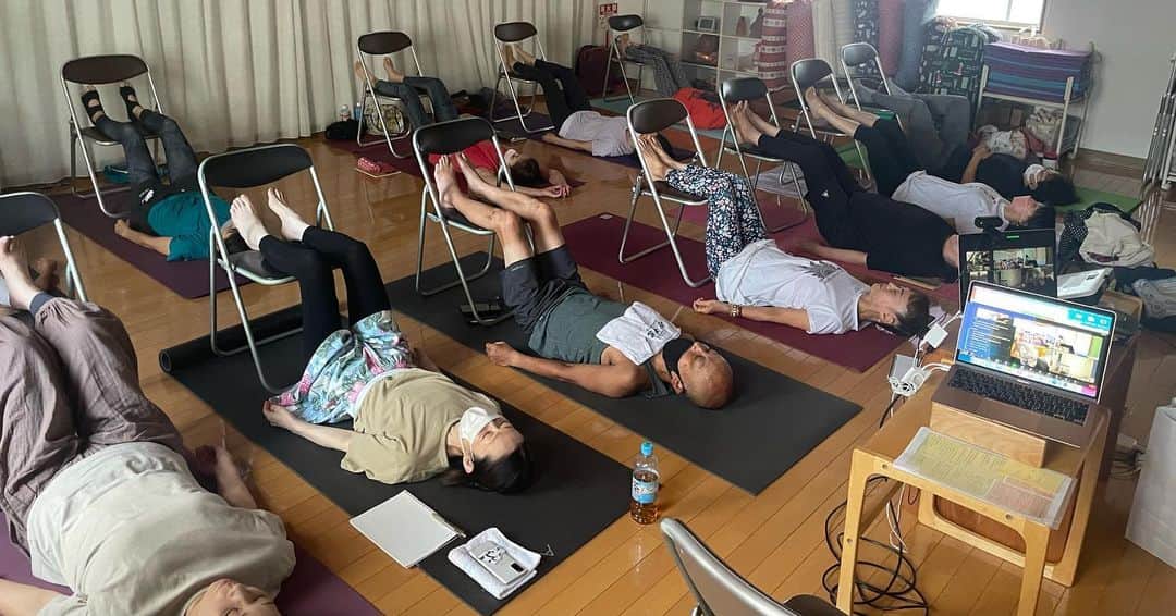 Ken Harakumaさんのインスタグラム写真 - (Ken HarakumaInstagram)「ケンハラクマ四国 香川県 高松WS無事終了❣️ アシュタンガヨガWS、健康ゆるやかヨガ指導者養成講座、チェアヨガ指導者養成講座も楽しく開催出来ました❣️ 3日間ご参加いただいた皆さん、IYC四国スタジオ主催穴吹ファミリーの皆さんありがとうございました🙏🙏🙏 ❤️❤️❤️ @international_yoga_center  #アシャタンガヨガ  #ケンハラクマ  #チェアヨガ  #ゆるやかヨガ」9月24日 19時47分 - kenharakuma