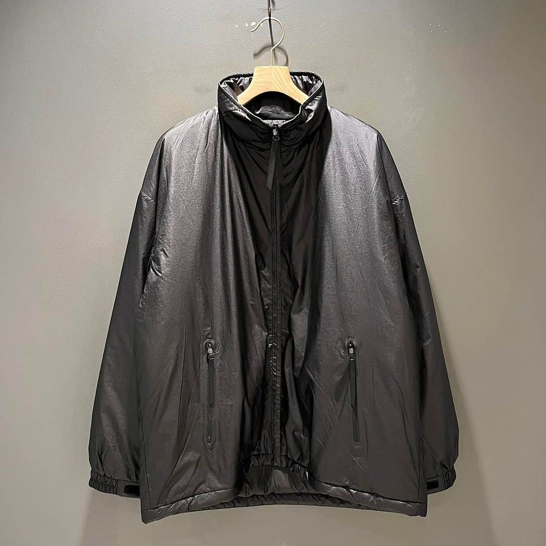 のインスタグラム：「＜Graphpaper＞ Mens PERTEX®︎ QUANTUM Insulated Blouson ¥46,200-(inc.tax) Item No.11-18-1449 BEAMS JAPAN 2F ☎︎03-5368-7317 @beams_japan #graphpaper #beams #beamsjapan #beamsjapan2nd Instagram for New Arrivals Blog for Recommended Items」