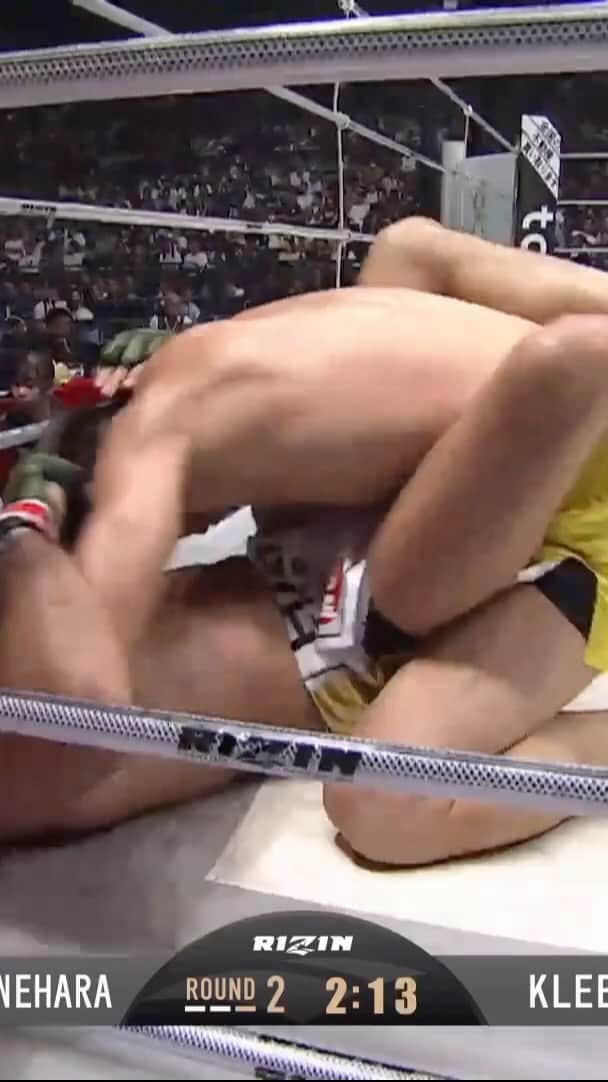 RIZIN FF OFFICIALのインスタグラム：「Kanehara gets the guard pass and attacks the arm-triangle choke! @kinchan_alpha  [ #RIZIN44 | @FiteTV PPV https://linktr.ee/rizinffofficialppv]」