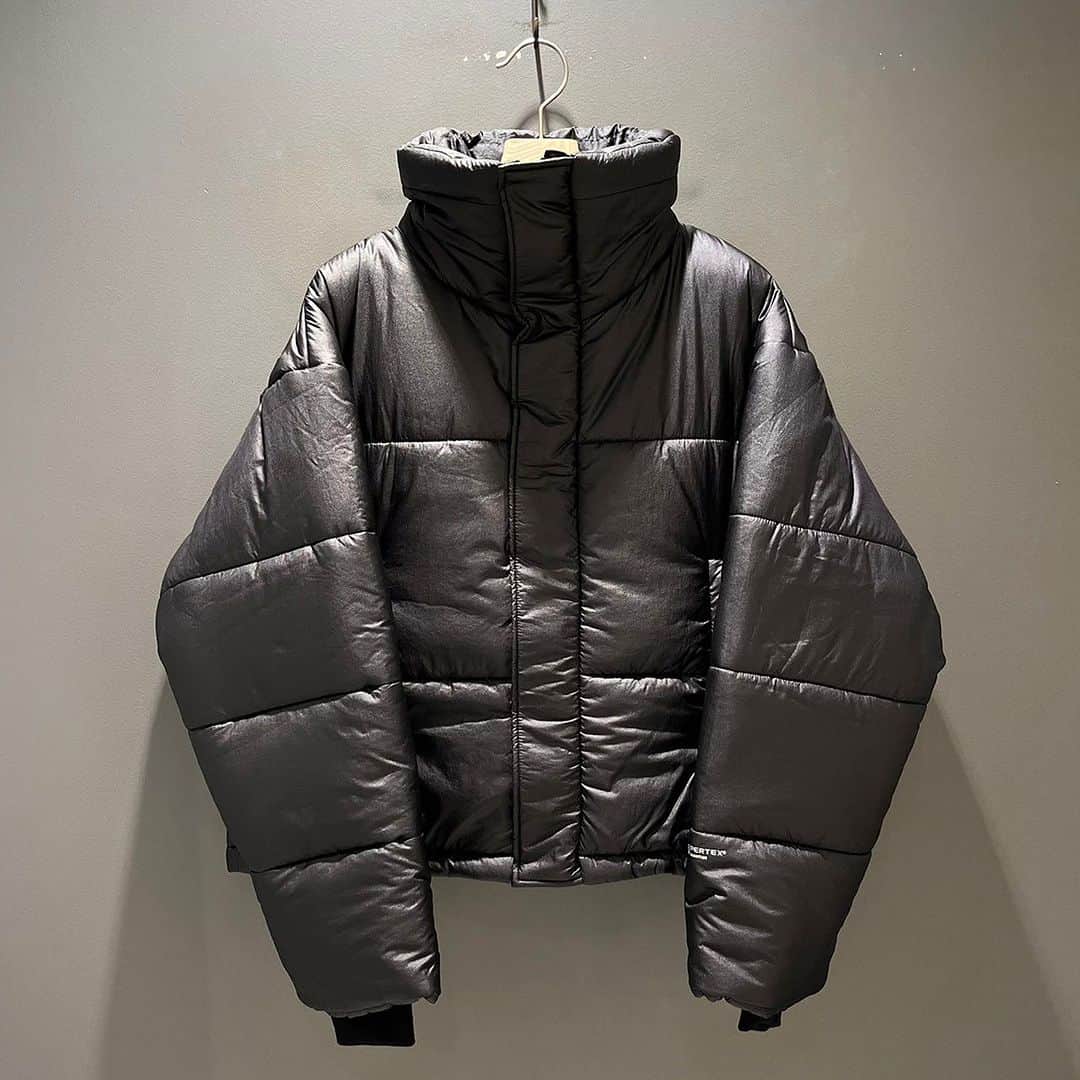 のインスタグラム：「＜Graphpaper＞ Womens PERTEX® QUANTUM Insulated Puffer Jacket ¥39,600-(inc.tax) Item No.61-18-0240 BEAMS JAPAN 3F ☎︎03-5368-7317 @beams_japan #graphpaper #beams #raybeams #beamsjapan #beamsjapan3rd Instagram for New Arrivals Blog for Recommended Items」