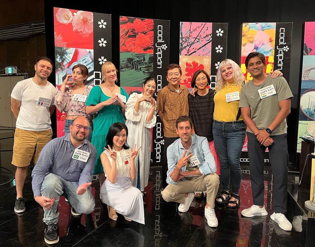 田中ウルヴェ京のインスタグラム：「NHK BS1 「COOL JAPAN〜発掘!かっこいいニッポン〜」 外国人の視点で日本文化の魅力を再発見！  テーマはONIGIRI(おにぎり)！  9/24(日)1800-1845 9/25(月)1700-1745(再放送)  いつもとても楽しいスタジオです。☺️ #nhk  #nhkbs1  #cooljapan  #onigiri」