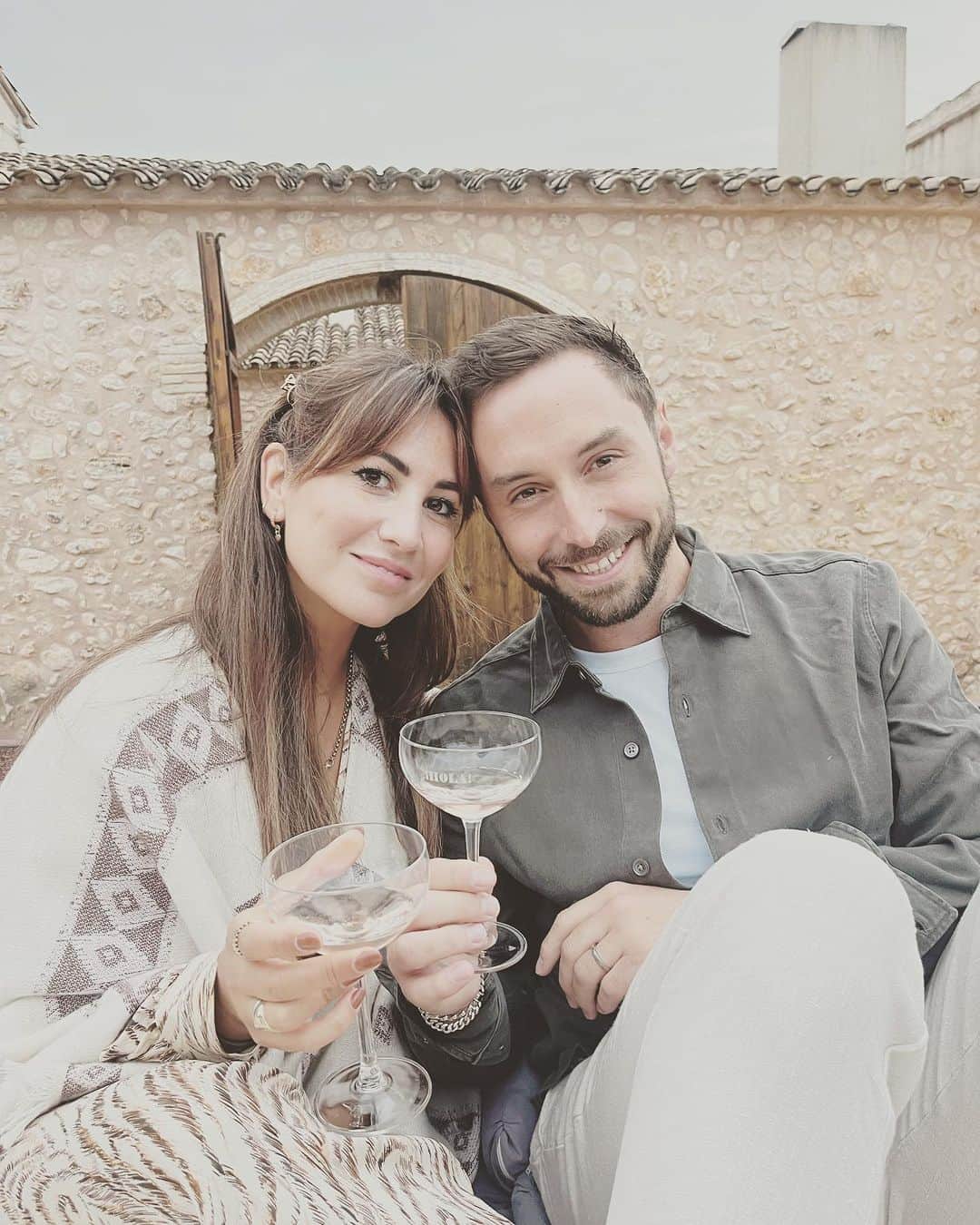 モンス・セルメルローのインスタグラム：「Cataluña, you were sensational! Can’t explain how grateful I am I get to do this wine journey, learning more every day, getting to visit the most amazing places and drinking ALL the wine in the land! Lots of exciting wine things happening 2024…」