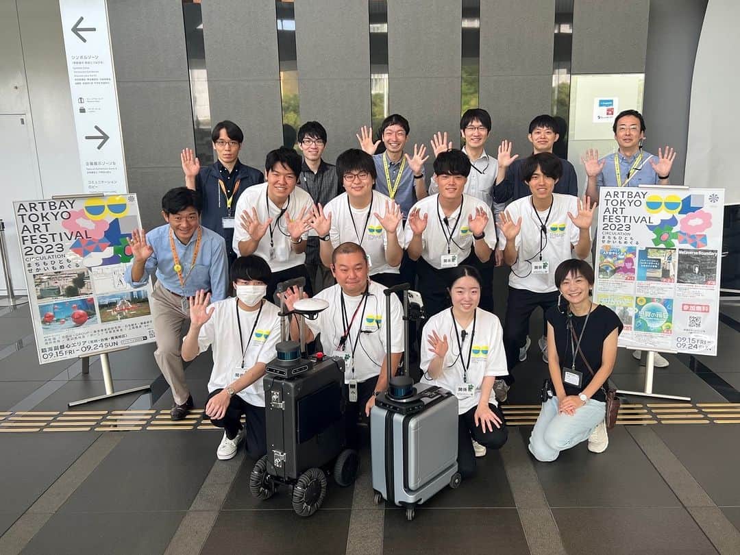 Miraikan, 日本科学未来館さんのインスタグラム写真 - (Miraikan, 日本科学未来館Instagram)「【無事終了！ AIスーツケース実証プログラム🧳】  本日9/24(日)、期間限定で開催していたAIスーツケースの実証プログラムが無事に終了！参加くださった約250名の方、また周囲であたたかく応援してくださった皆さま、誠にありがとうございました。  運用状況のデータや、体験後にご協力いただいたアンケートなどは、視覚障害のある方を目的地まで安全に誘導する機能の向上や、施設内でのサービス提供を見すえた運用に役立てていきます！ 今後もぜひご注目ください。  #miraikan #未来館 #日本科学未来館 #科学館 #東京テレポート #お台場 #ミュージアム #博物館巡り #博物館 #sciencemuseum #museum #tokyo #odaiba #odaibatokyo」9月24日 20時00分 - miraikan