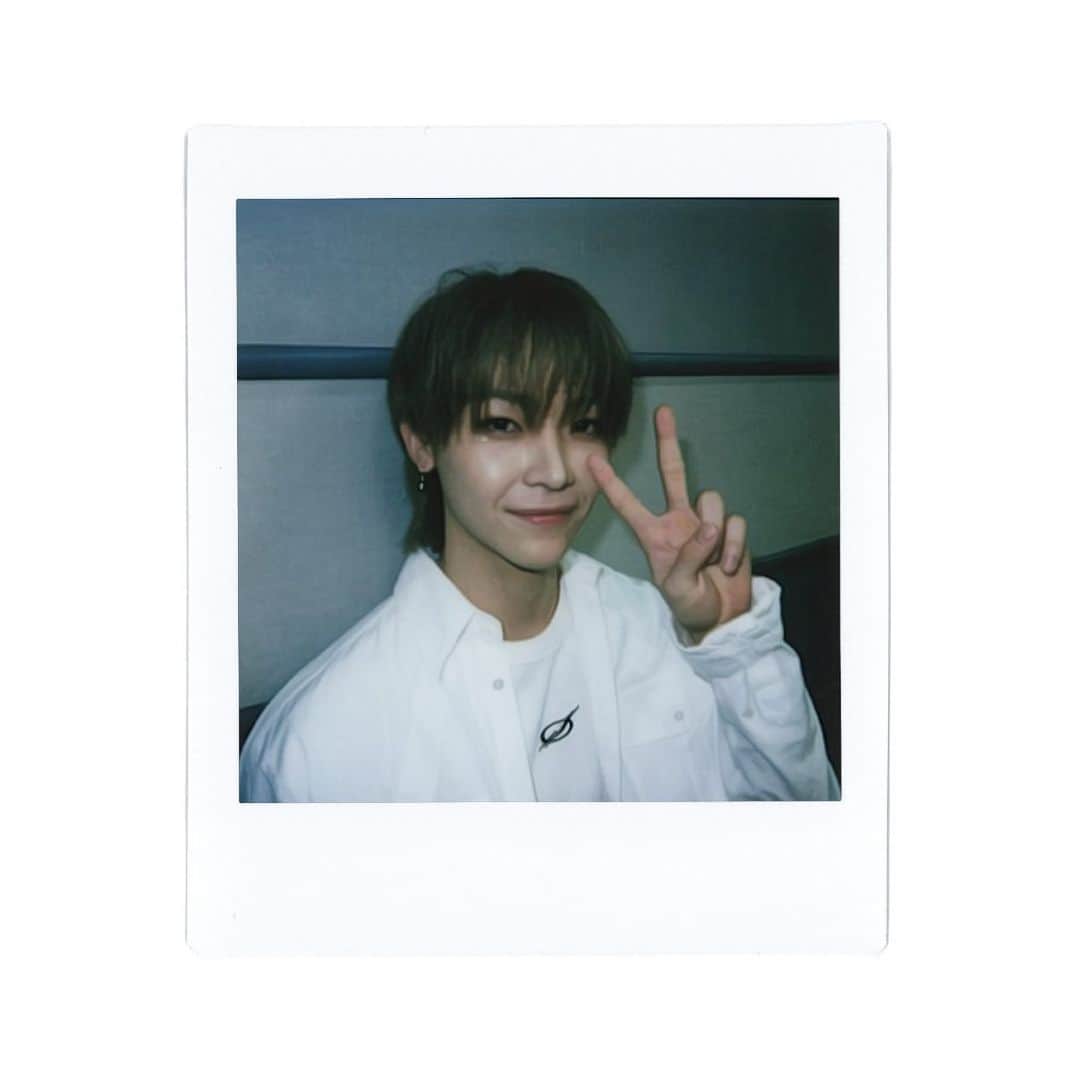 のインスタグラム：「The Moon is Beautiful, Isn't It?🌙 #andTEAM #앤팀」