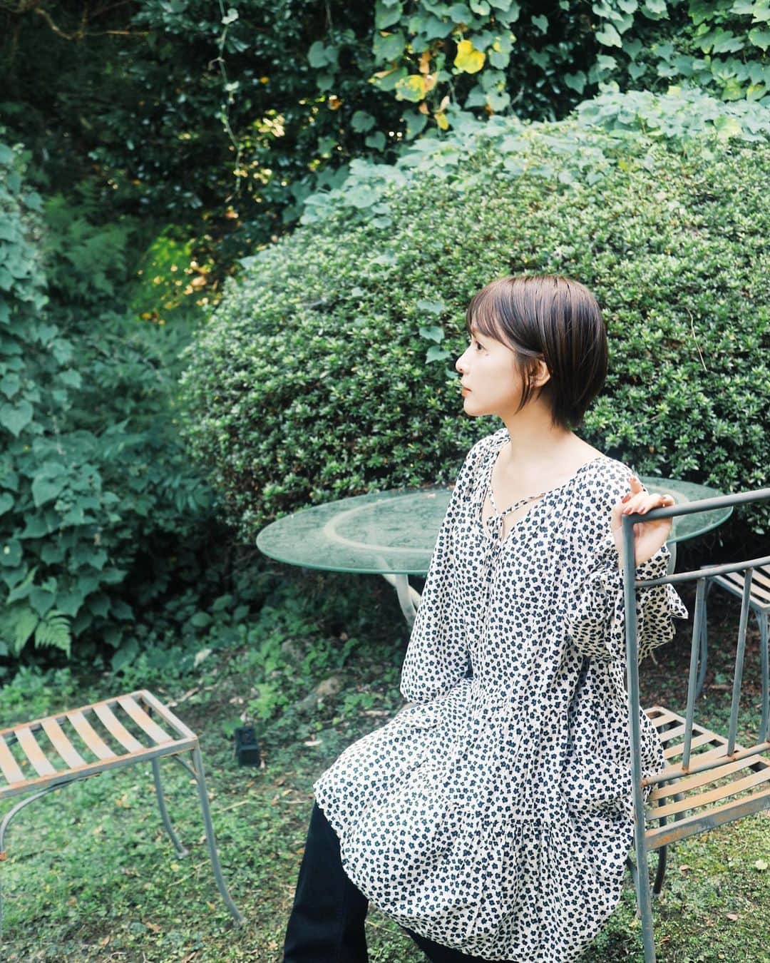 五島夕夏さんのインスタグラム写真 - (五島夕夏Instagram)「はじめての つくば。 蚤の市が気になって🌼  作品の材料や古着などを見て 良いリフレッシュになりました。  京都でも隙間時間にいろいろ周りたいな🦦🔥  #つくば #つくば蚤の市 #つくばカフェ」9月24日 20時06分 - goto_yuuka