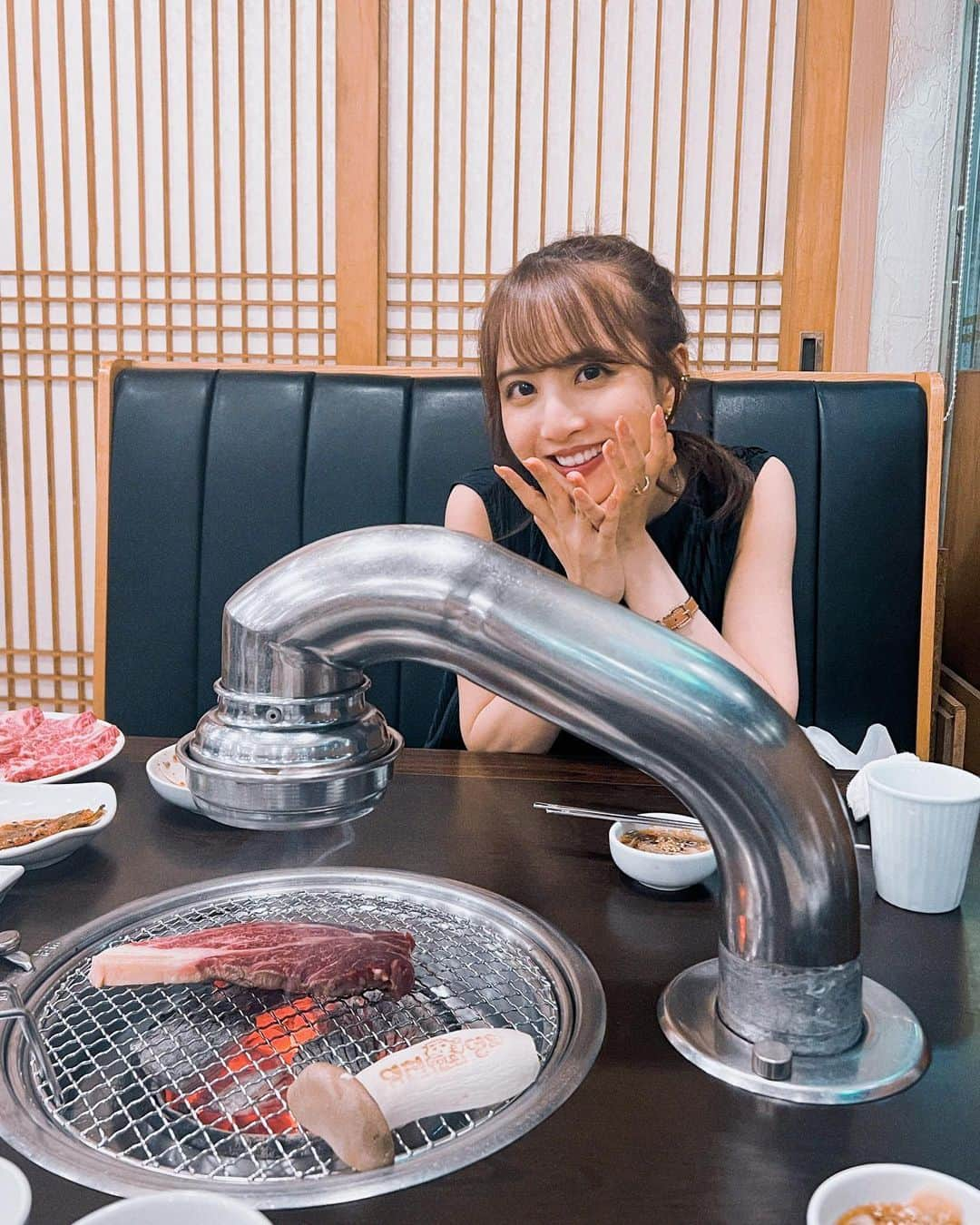 佐藤楓さんのインスタグラム写真 - (佐藤楓Instagram)「.  夏のおもいで☁️  韓国でもだいすきな焼肉食べてきました…🤤🤎  #kaedegram」9月24日 20時30分 - kaede_sato.official