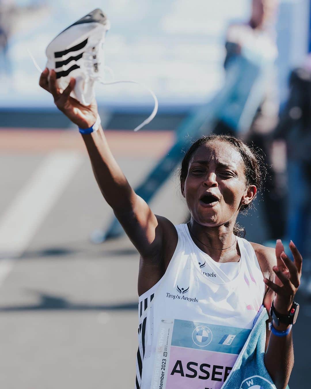 adidasのインスタグラム：「NEW. WORLD. RECORD /// 2:11:53 🚨🔥  History demolished by over TWO MINUTES at @berlinmarathon – @tigist__assefa is truly something special. ✨  The greatest female marathon runner of all time… in our lightest and fastest shoe ever created.  👟 #Adizero Adios Pro Evo 1  Innovation meets excellence. #ImpossibleIsNothing」
