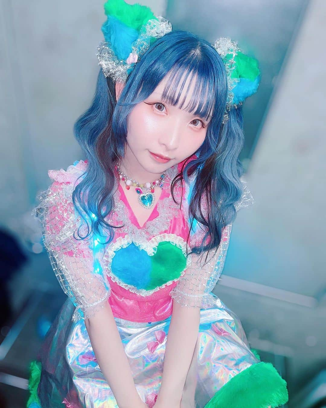 ようなぴのインスタグラム：「💙💚💗🌏」