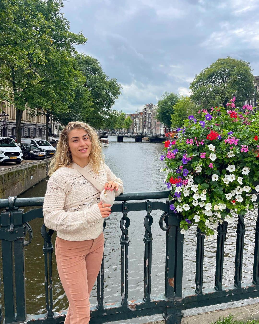 ヘレン・マロウリスさんのインスタグラム写真 - (ヘレン・マロウリスInstagram)「8 hour layover in Amsterdam well spent ✈️ #amsterdam #travel」9月24日 21時06分 - helen_maroulis