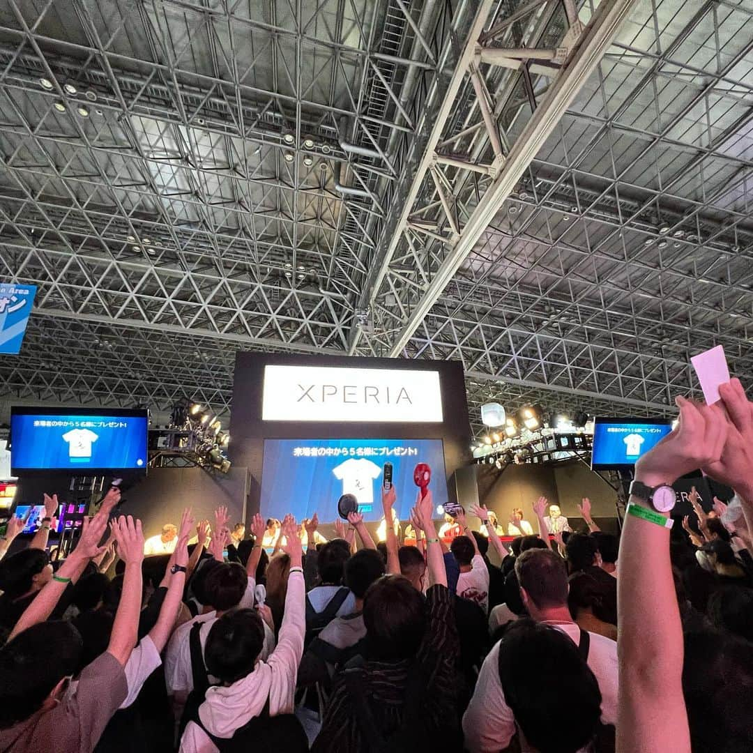 野々宮ミカさんのインスタグラム写真 - (野々宮ミカInstagram)「. #TGS2023 4日目 今日は二つのブースのMC🎤 を務めさせて頂きました！！ 今年も本当に沢山の来場者の方がいらっしゃってて、ステージも沢山の方が足を運んで下さって感謝の気持ちでいっぱいです✨ そんな素晴らしいステージで MCやアシスタントMCを務めさせて頂けるのは本当に夢の様です😭  ゲーム🎮の魅力を最大限に皆様にお伝えさせて頂きつつ、私も楽しんでこれからも頑張って行きたいと思います❤️  共演者の皆様、スタッフの皆様、本日ステージに足を運んで下さった皆様！そして応援して下さる皆様に心から感謝の気持ちでいっぱいです！！！  ありがとうございました😊 まだまだ精進して参りますので これからもよろしくお願い致します🙇‍♀️🤲  #tokyogameshow #r6s #r6m #mc #thankyou #謝謝 #happy #galleria #xperia」9月24日 21時06分 - nonomiyamika