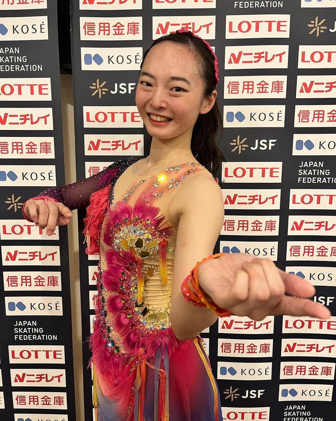 大庭雅さんのインスタグラム写真 - (大庭雅Instagram)「2023 中部ブロック大会⛸️  全日本一次予選会が終わりました たくさんの応援をありがとうございました😌  来月の西日本選手権が本番です🔥 あと1ヶ月レベルアップできるようにがんばります！  写真を見ていただいたら伝わると思いますが ショートもフリーも楽しく演技することができました😂🤍  #東海東京フィナンシャルホールディングス  #東海東京FH #大庭雅」9月24日 21時10分 - miyabi_oba