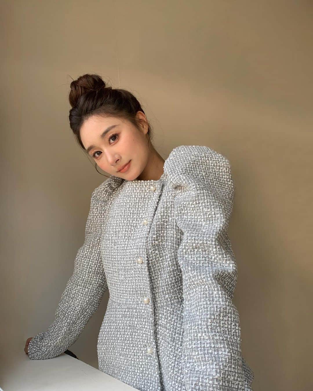 のインスタグラム：「気分を高めるpuff tweed jacket🦋🐋🐬」