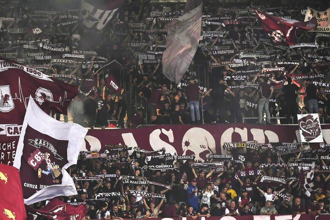 のインスタグラム：「Grazie ai 2️⃣3️⃣.2️⃣9️⃣9️⃣ cuori granata presenti questa sera nella bellissima atmosfera dell’Olimpico Grande Torino 🙌  Vi aspettiamo contro il Verona lunedì 2 ottobre alle 18.30💪  #SFT」