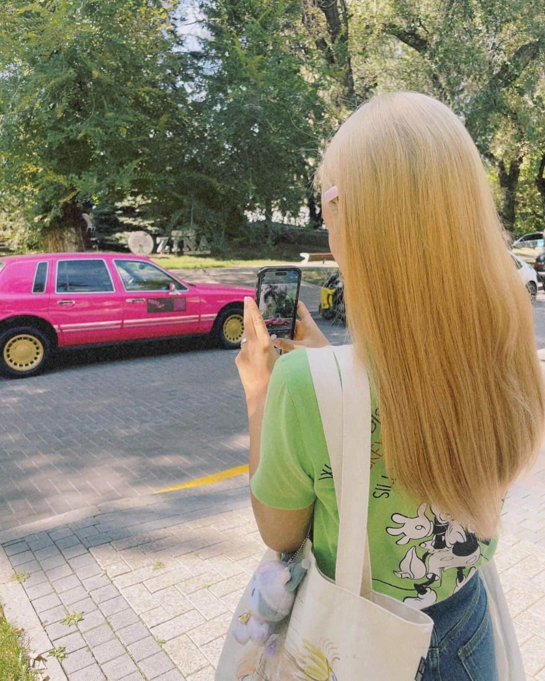 ペク・アヨンのインスタグラム：「시원했던 #카자흐스탄 🇰🇿🍀」