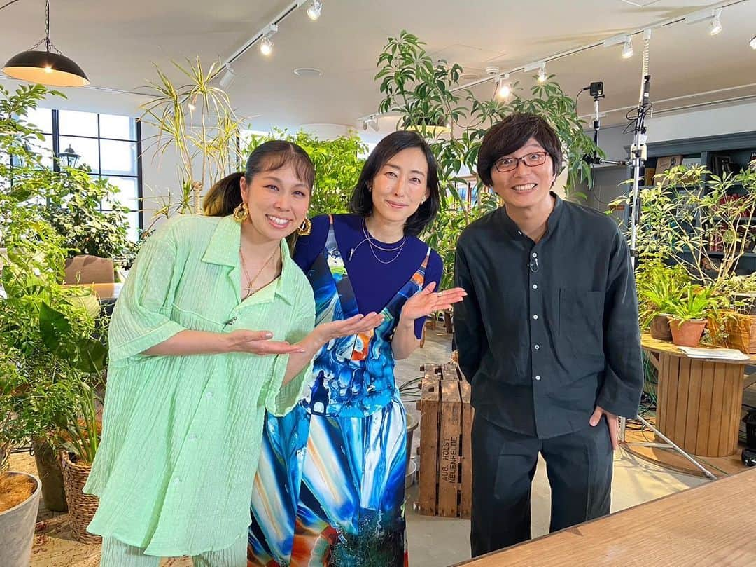 木村多江さんのインスタグラム写真 - (木村多江Instagram)「AIちゃんと 久々の再会。  土屋さんとは 初めてだったけど  3人でのお話 とっても 居心地よかったなぁ。  #eテレ  #眠れぬ夜はaiさんと  #AI さん #土屋礼央　さん #木村多江 #UN3D #vendomeaoyama #ダイアナ 9/26(火)夜8:00~  今週も 居心地のよい時間  少しでも ありますように😊」9月25日 7時48分 - taekimura_official