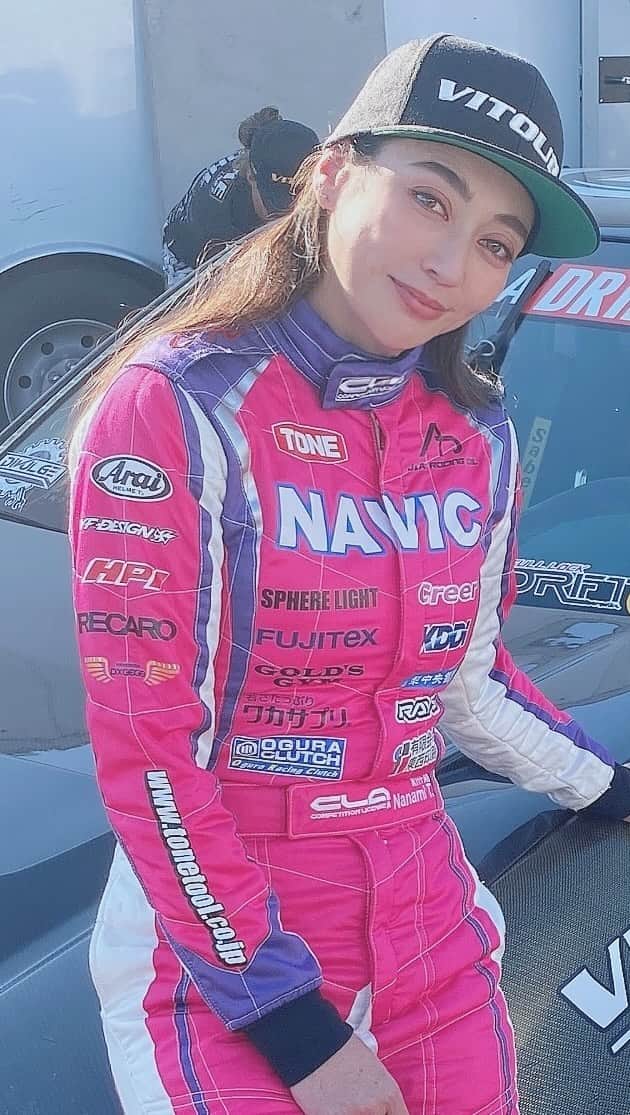 塚本奈々美のインスタグラム：「🇺🇸I would love to say thank you to everyone who helped me out to finish my first season in the U.S!!  🇧🇷muito obrigada a todos! Com os suportes de vocês meu primeiro ano de competição acabou com sucesso nos Estados Unidos. Thanks 🙏」