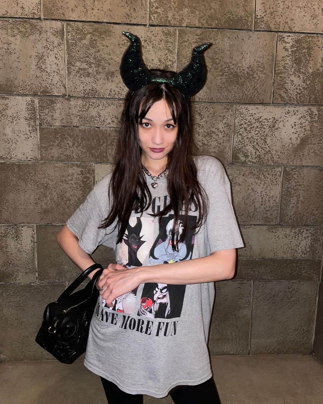 莉奈のインスタグラム：「⁡ Night Xx. ⁡ #disney #disneyland #halloween」
