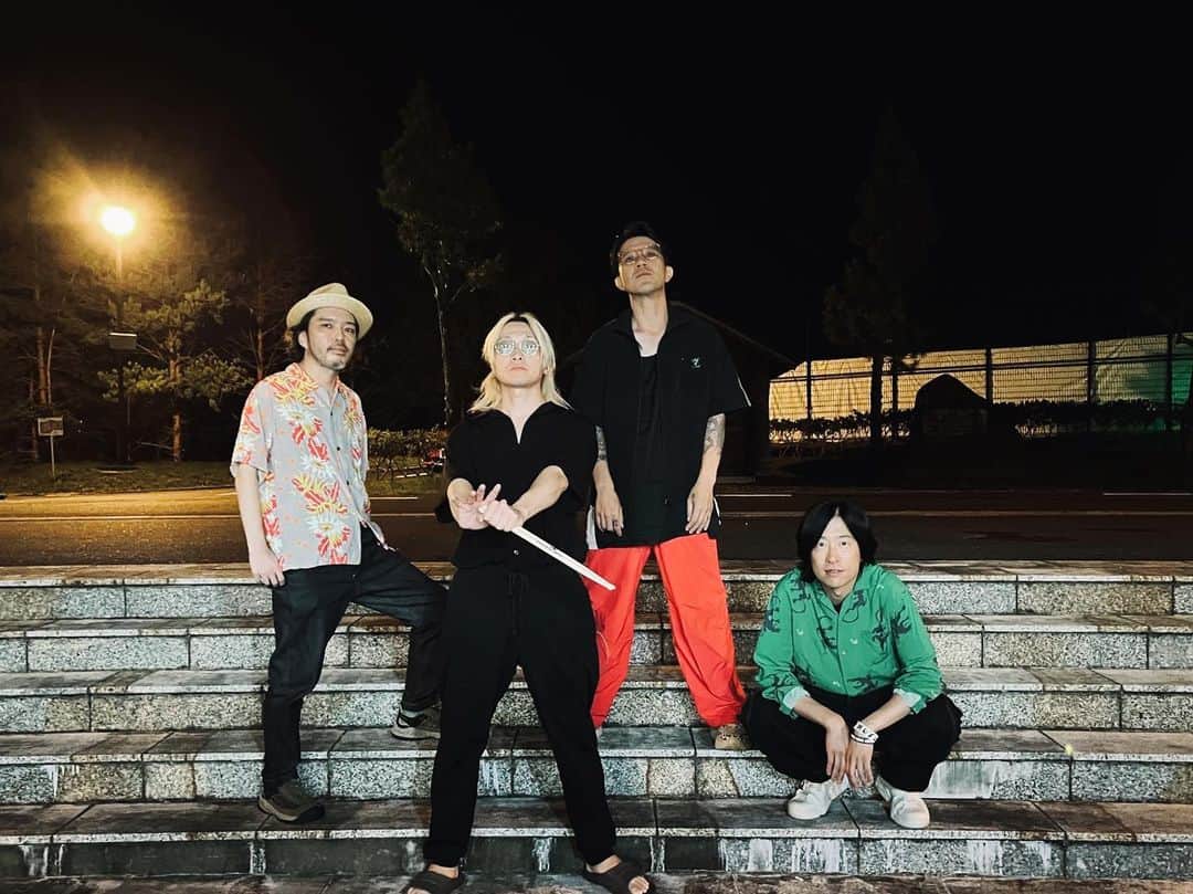 のインスタグラム：「#中津川ソーラー武道館 にて2023年の夏フェスも完了🙏 次なるは10月15日#日本武道館 なんだね🕌 #ストレイテナー @straightener.jp」