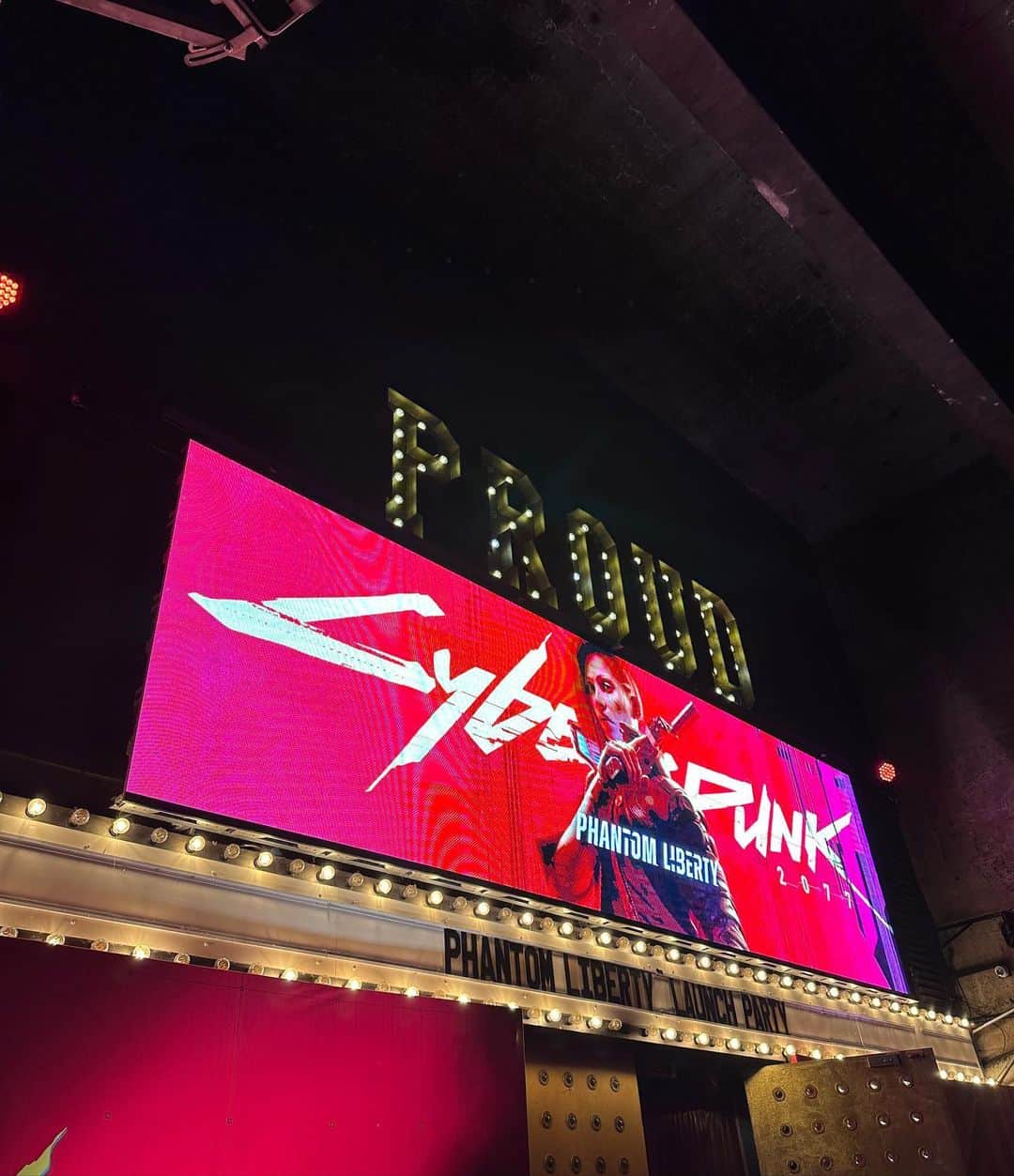 Nadya Antonさんのインスタグラム写真 - (Nadya AntonInstagram)「Cyberpunk 2077: Phantom Liberty Tour,  London 🇬🇧 Once again I have been blessed to be part in the celebration of an amazing journey! Thanks for everybody who made it possible 🎉 ✨ I am aware of the effect I have on women 🫣 ——————— Bendecida una vez mas por poder formar parte de esta gran celebración! Muchísimas gracias a todos los que hacen de esto posible 🎉 -Idris te sigo desde The office 🫣」9月24日 23時59分 - nadyasonika